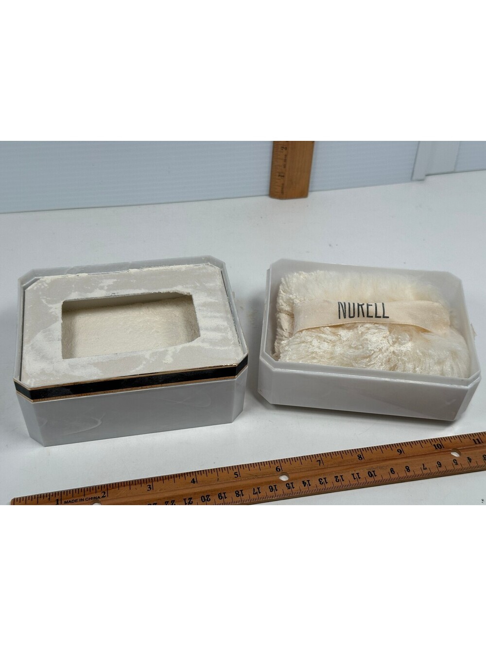 Norell Dusting Bath Powder 6.0 oz By Perfumes Fragrance DISCONTINUED POWDER